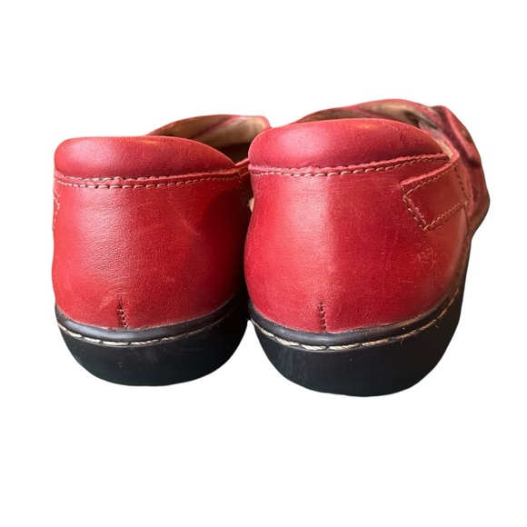 Clarks Women's Red Leather Shoes Sz 8 - Picture 5 of 16